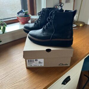 Clarks Oriannaw Lace Black Leather Boots